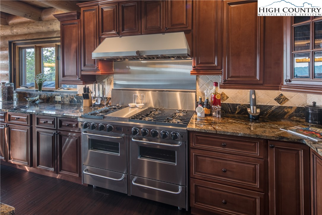 112 Oz Road Beech Mountain, NC 28604 - Photo 14 of 48 Gallery Image 14