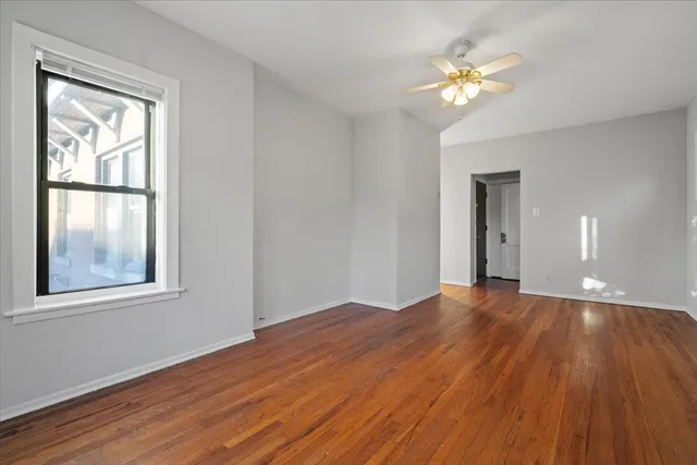 $1,000 | 6700 South Merrill Avenue, Unit 3E, Chicago, IL 60649