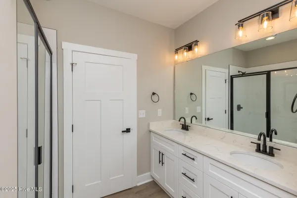 $428,000 | 104 Shropshire Lane, West End, NC 27376