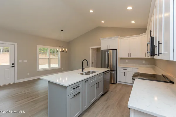 $428,000 | 104 Shropshire Lane, West End, NC 27376