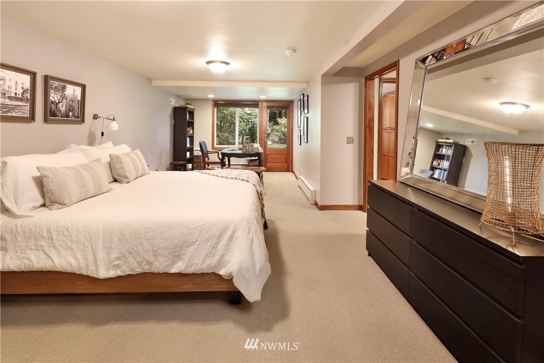 3112 North Shore Road Bellingham, WA 98226 - Photo 20 of 37 Gallery Image 20
