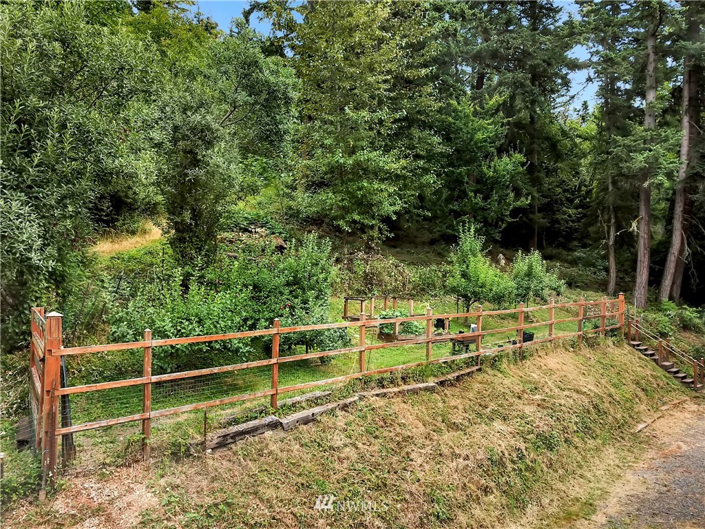 3112 North Shore Road Bellingham, WA 98226 - Photo 32 of 37 Gallery Image 32