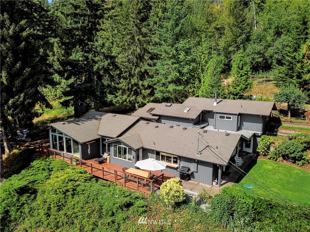3112 North Shore Road Bellingham, WA 98226 - Photo 5 of 37 Gallery Image 5