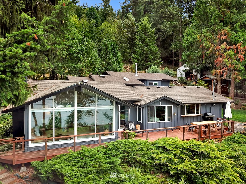 3112 North Shore Road Bellingham, WA 98226 - Photo 6 of 37 Gallery Image 6