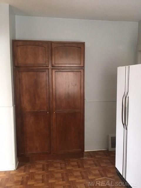 1050 Wayburn Street Grosse Pointe, MI 48230 - Photo 20 of 27
