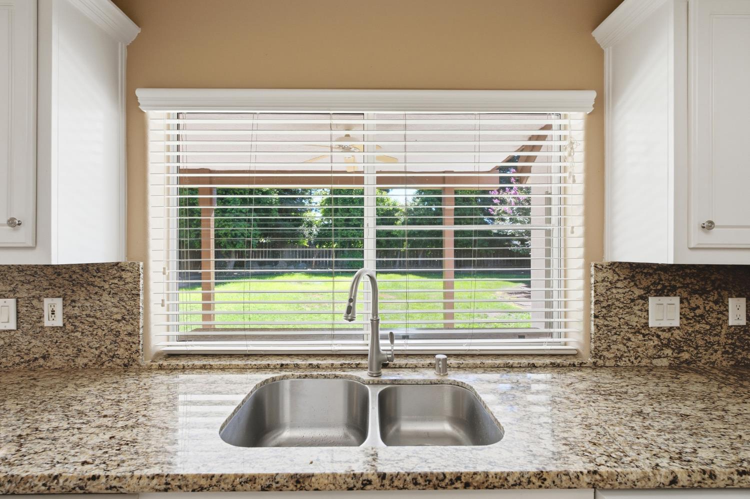 6542 North Rafael Avenue Fresno, CA 93711 - Photo 20 of 66