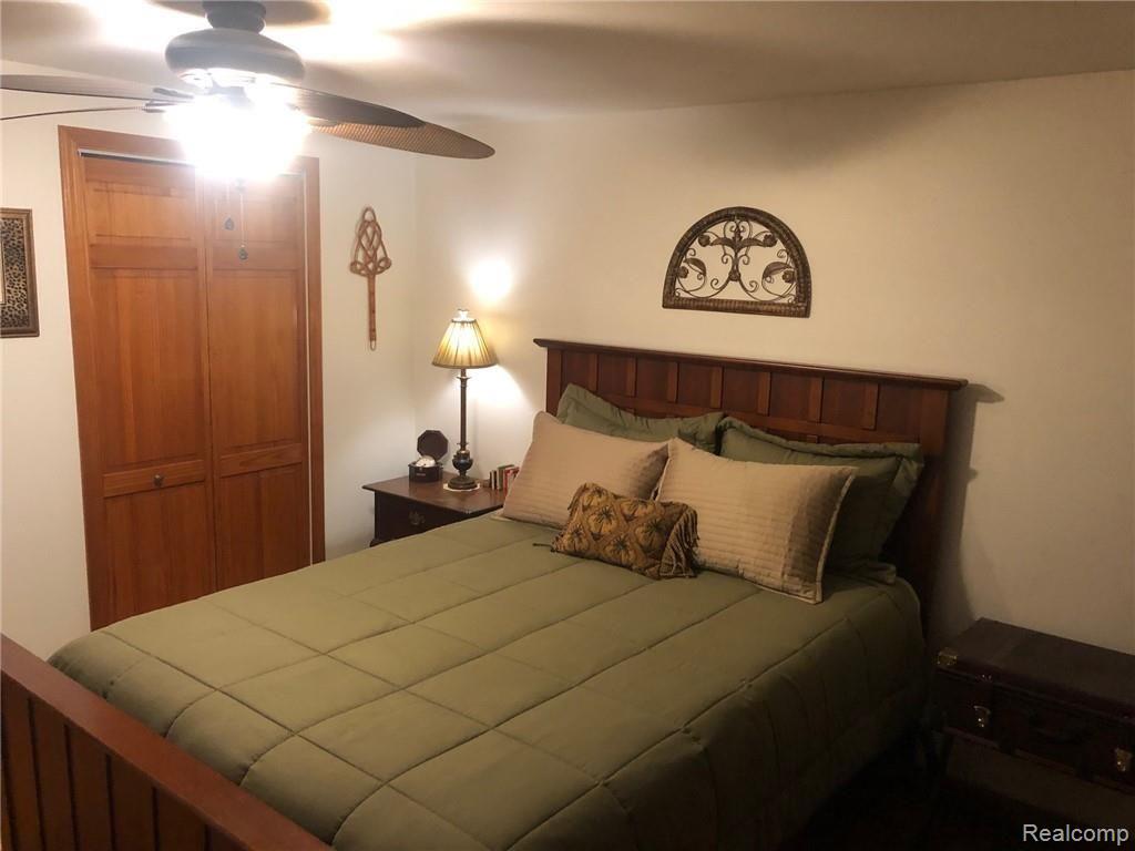 25820 Johns Road South Lyon, MI 48178 - Photo 26 of 28 IMG_6473.jpg