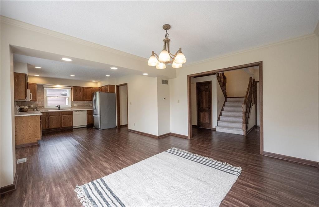 12486 Charing Cross Road Carmel, IN 46033 - Photo 14 of 60 Gallery Image 14