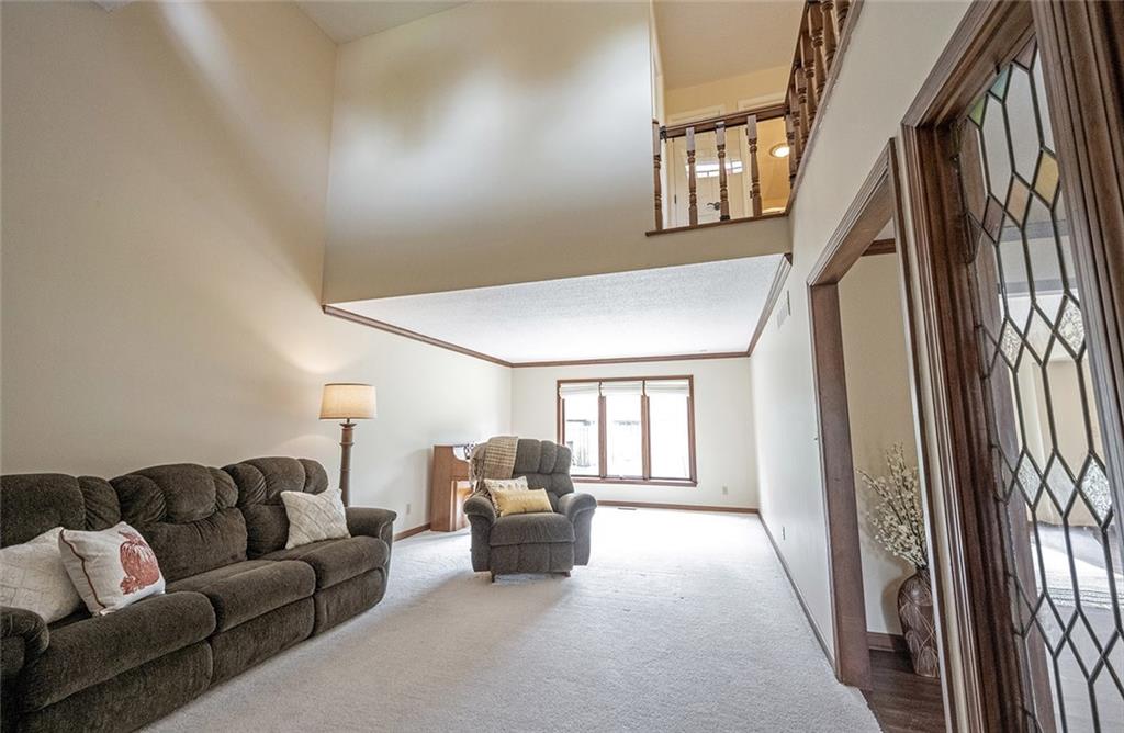 12486 Charing Cross Road Carmel, IN 46033 - Photo 8 of 60 Gallery Image 8