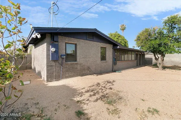 $2,995 | 1118 East Laguna Drive, Tempe, AZ 85282