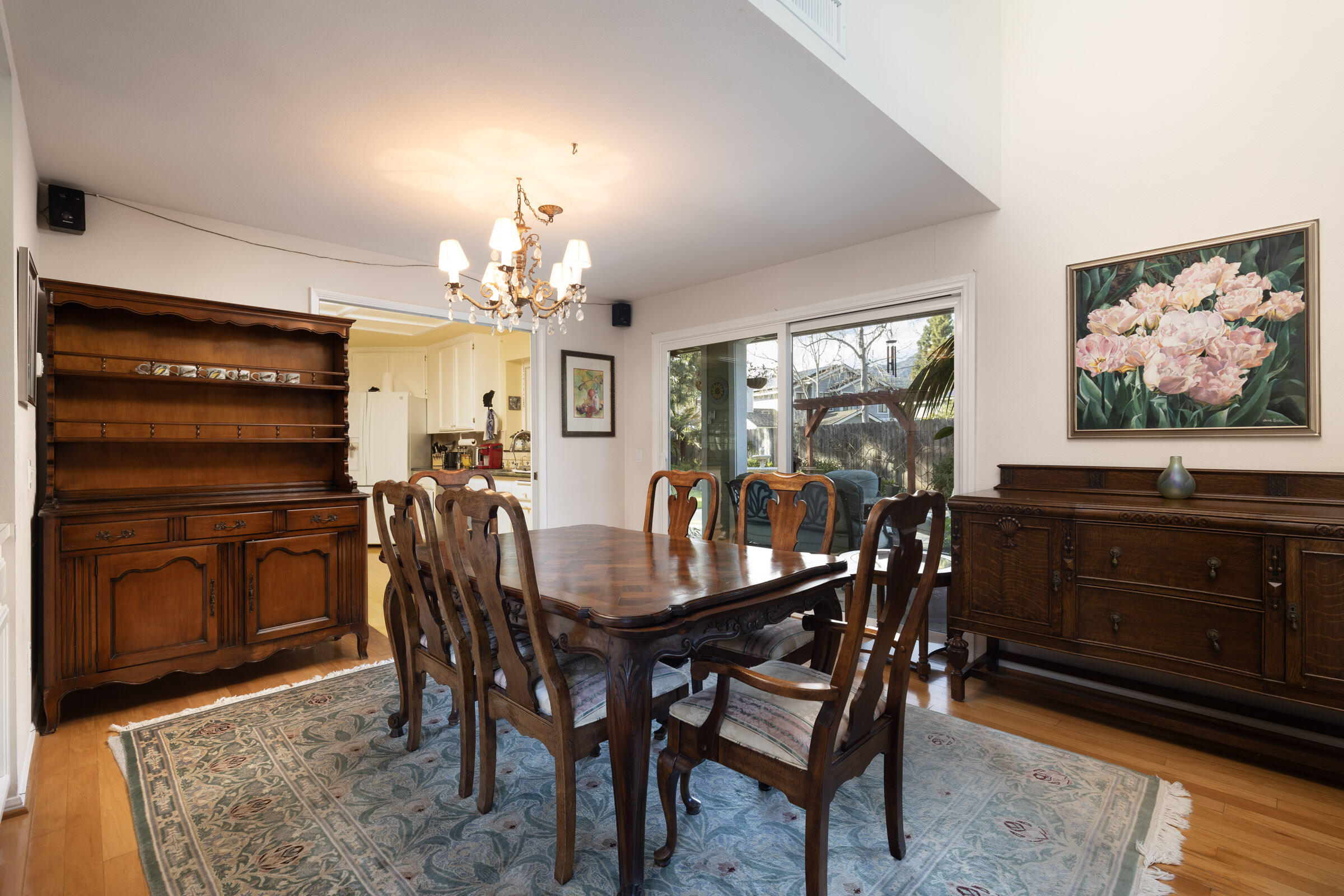 1539 Meadow Circle Carpinteria, CA 93013 - Photo 8 of 21 a dining room with furniture and window