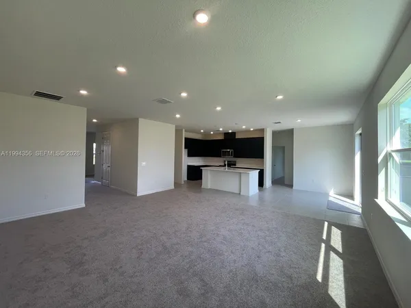 $3,100 | 2133 Southeast Flanders Road, Port St. Lucie, FL 34952