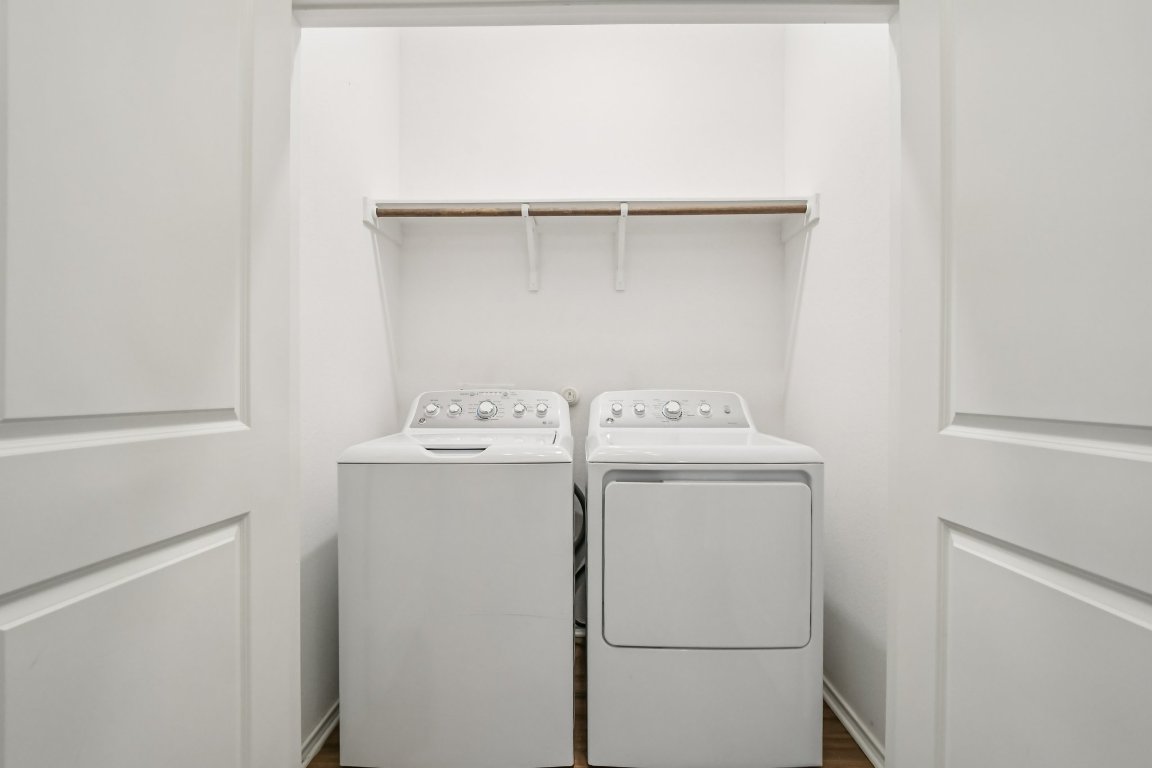 117 Badillo Way Bastrop, TX 78602 - Photo 28 of 40 a utility room with dryer and washer