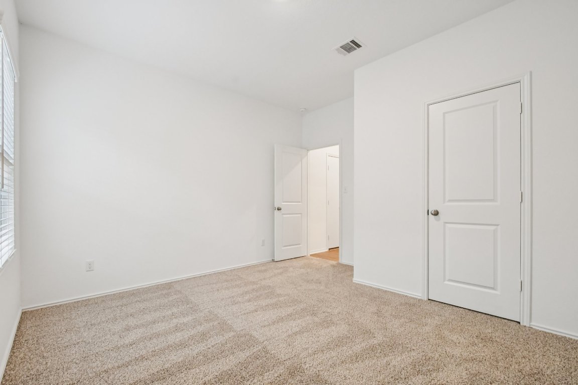 117 Badillo Way Bastrop, TX 78602 - Photo 29 of 40 a view of an empty room