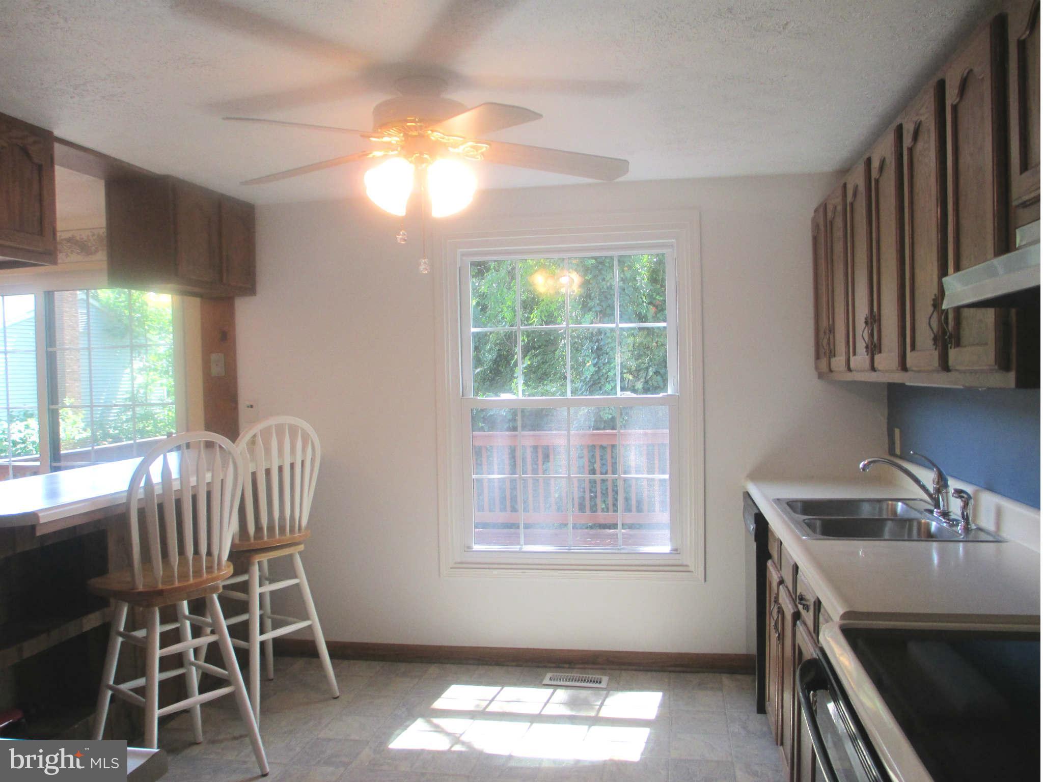 6764 Springing Step Columbia, MD 21044 - Photo 2 of 21 Kitchen