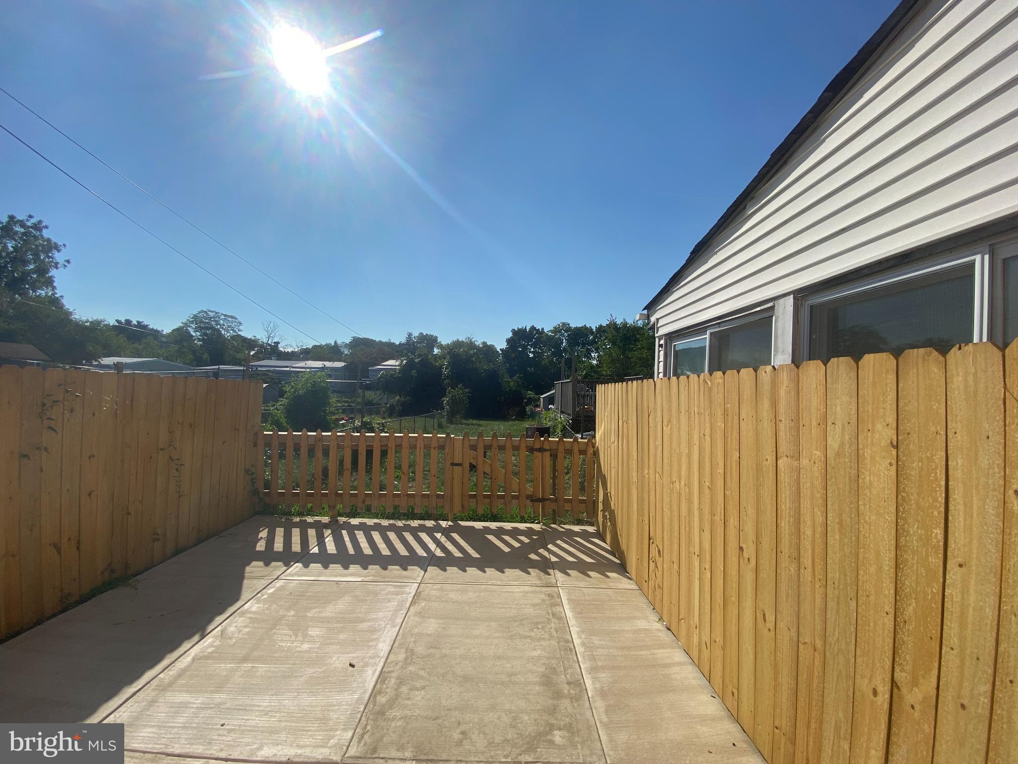 365 Ripka Street Philadelphia, PA 19128 - Photo 5 of 10 a view of a balcony with wooden floor and lake view