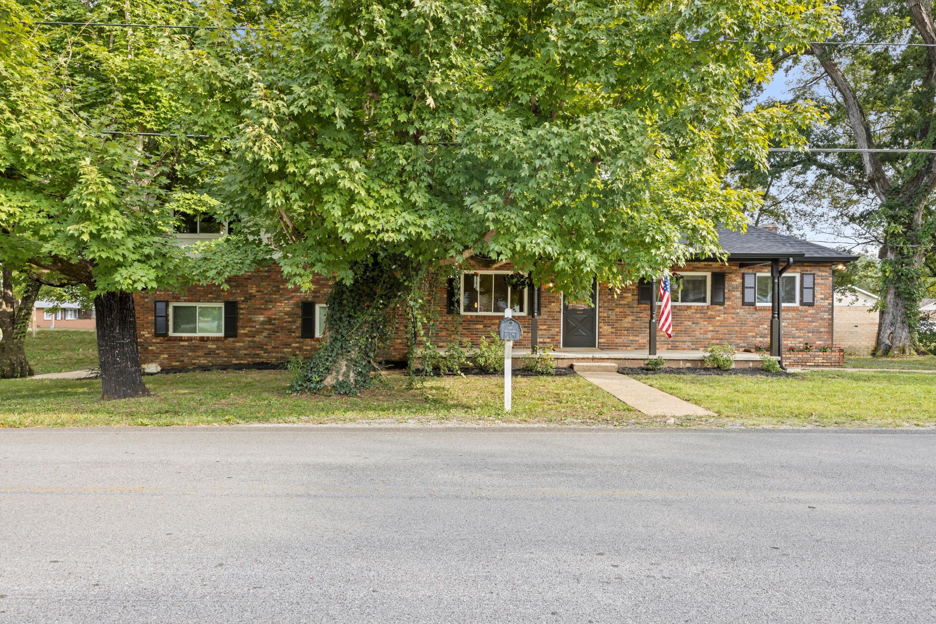 8922 Springfield Road Soddy Daisy, TN 37379 - Photo 13 of 42 05-2M6A5765