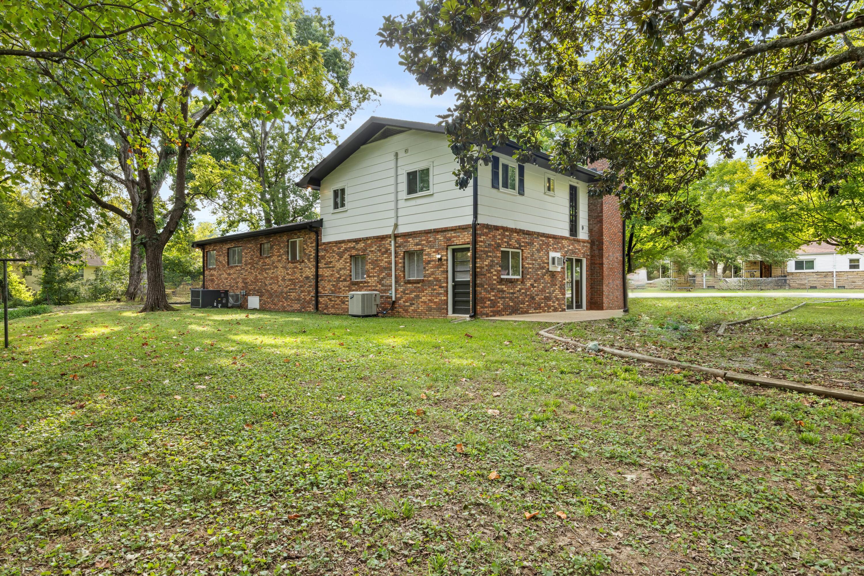 8922 Springfield Road Soddy Daisy, TN 37379 - Photo 19 of 42 11-2M6A5801
