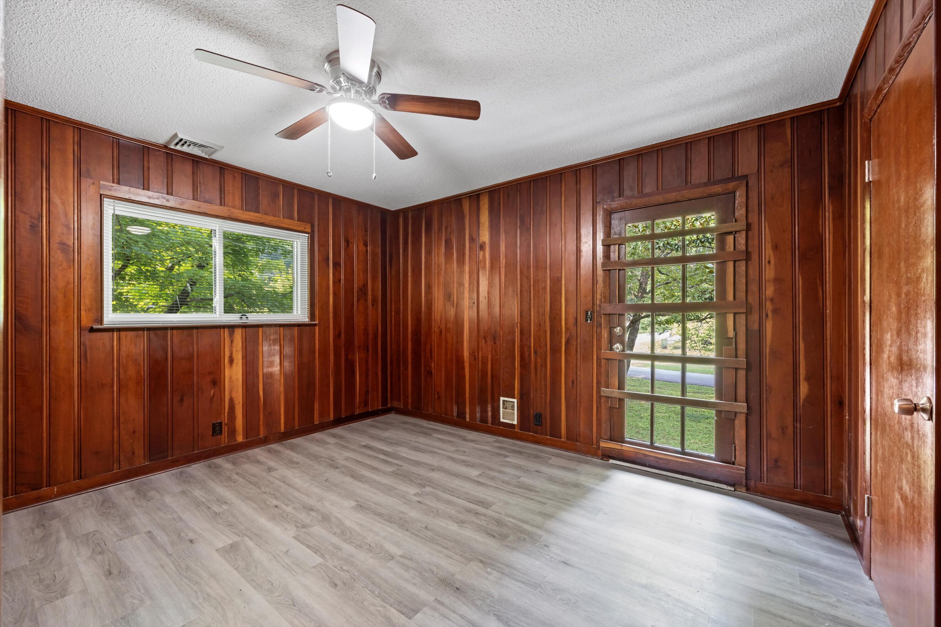 8922 Springfield Road Soddy Daisy, TN 37379 - Photo 35 of 42 33-2M6A5837