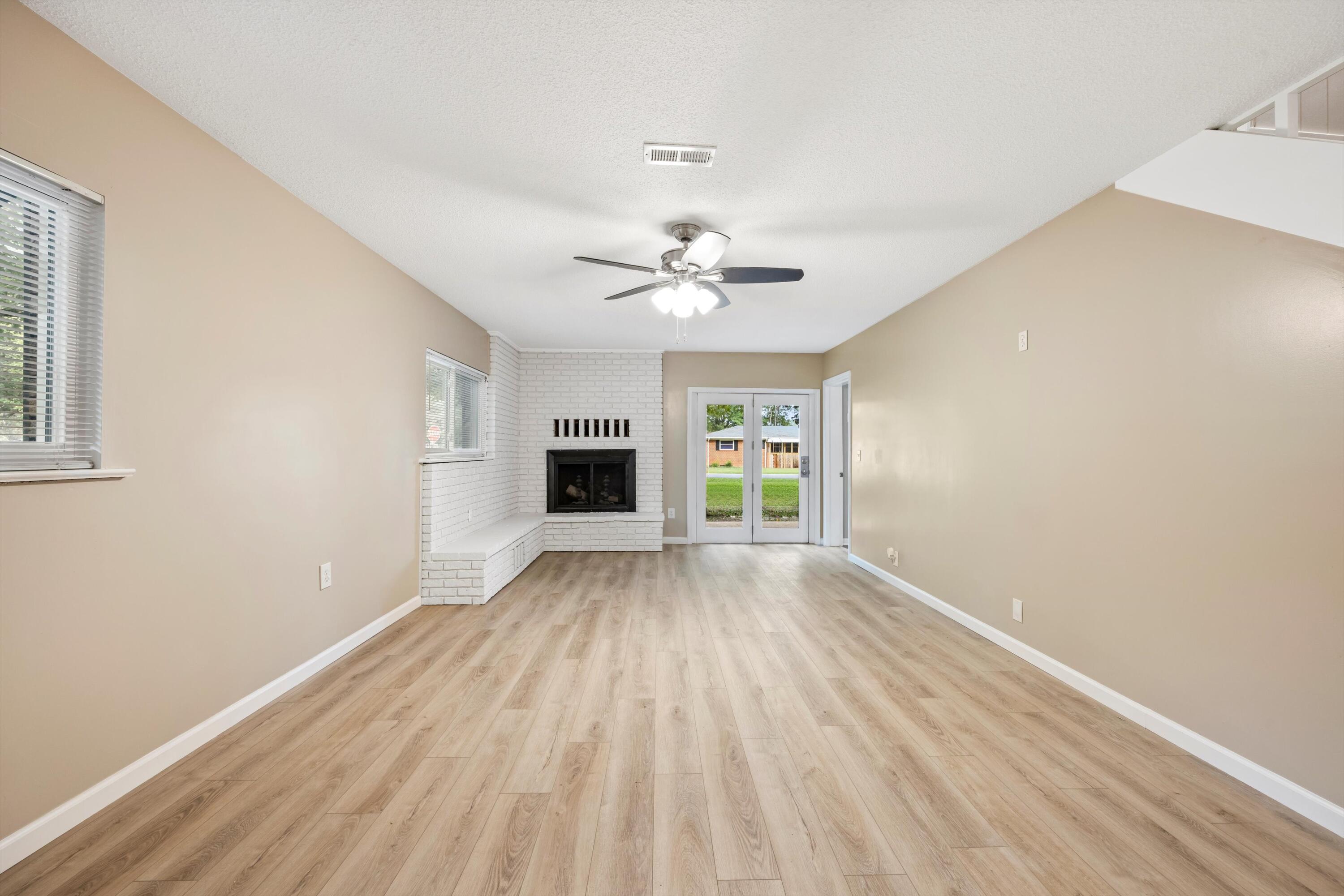 8922 Springfield Road Soddy Daisy, TN 37379 - Photo 9 of 42 36-2M6A5888