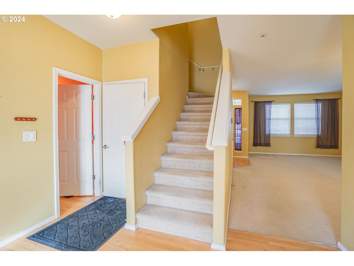 1135 Northwest Meriwether Court Camas, WA 98607 - Photo 8 of 28 Gallery Image 8