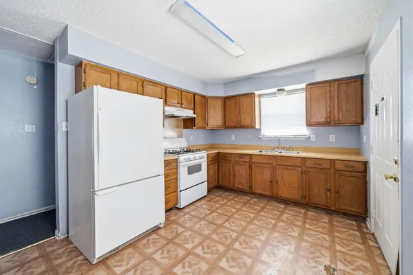 $1,550 | 406 East 34th Street, Houston, TX 77018