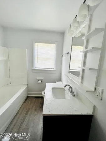 $299,900 | 1806 East 3rd Street, Greenville, NC 27858