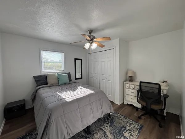 $139,900 | 731 East Jackson Street, Virden, IL 62690