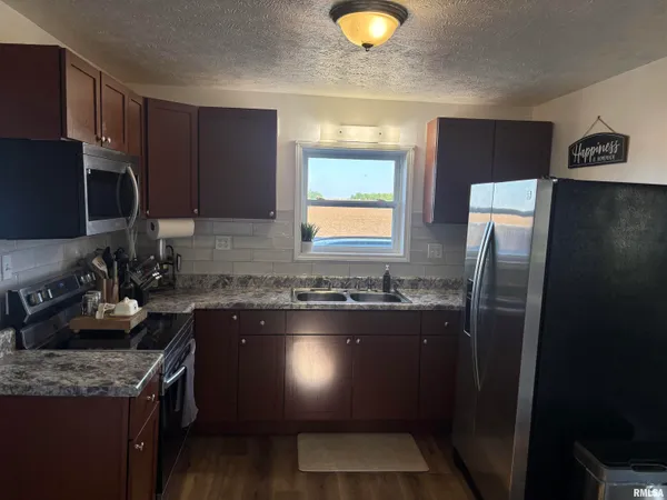 $139,900 | 731 East Jackson Street, Virden, IL 62690