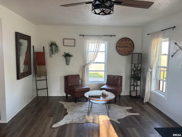 $139,900 | 731 East Jackson Street, Virden, IL 62690