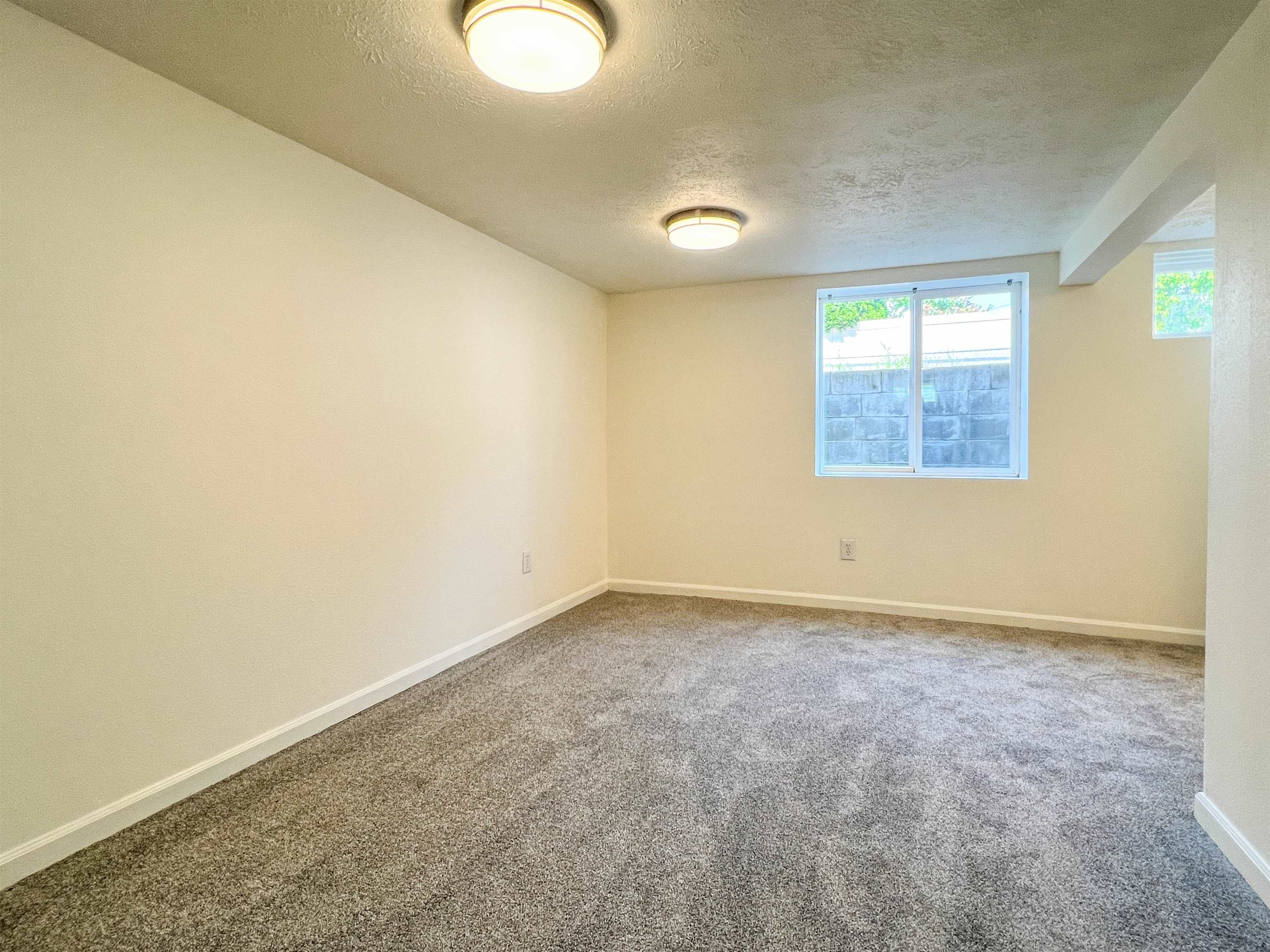 223 East Graves Road Spokane, WA 99218 - Photo 19 of 29