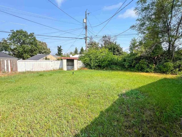 $330,000 | 223 East Graves Road, Spokane, WA 99218