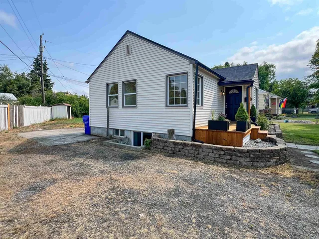 $330,000 | 223 East Graves Road, Spokane, WA 99218