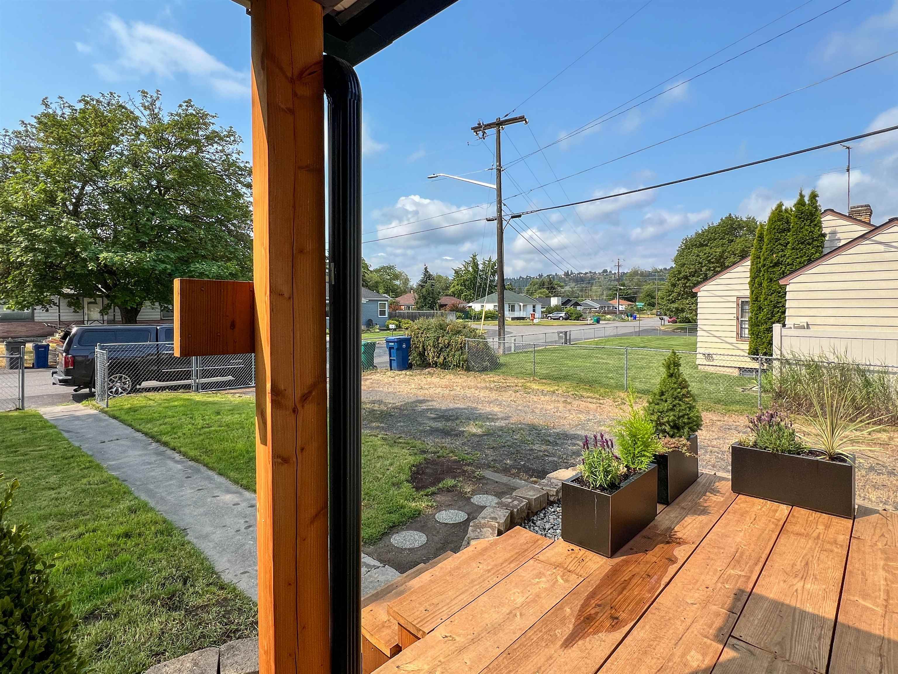 223 East Graves Road Spokane, WA 99218 - Photo 6 of 29