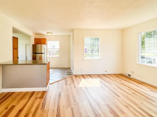 $330,000 | 223 East Graves Road, Spokane, WA 99218