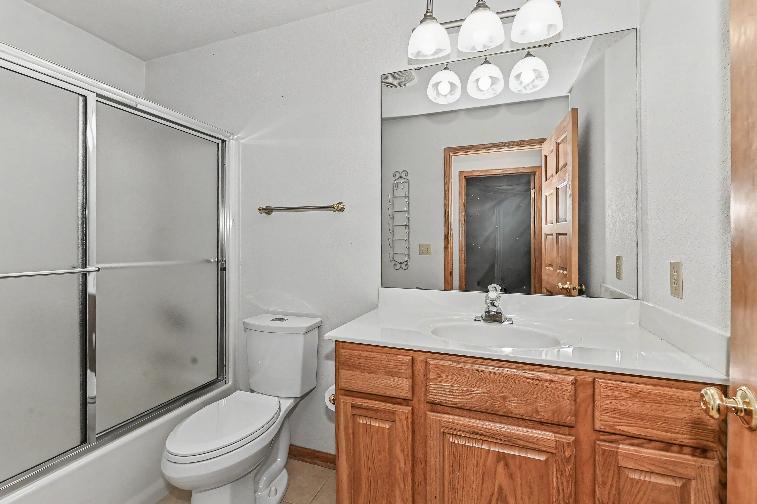 N22-w26492 Shooting Star Road, Unit 2 Pewaukee, WI 53072 - Photo 26 of 32 Second full Bath