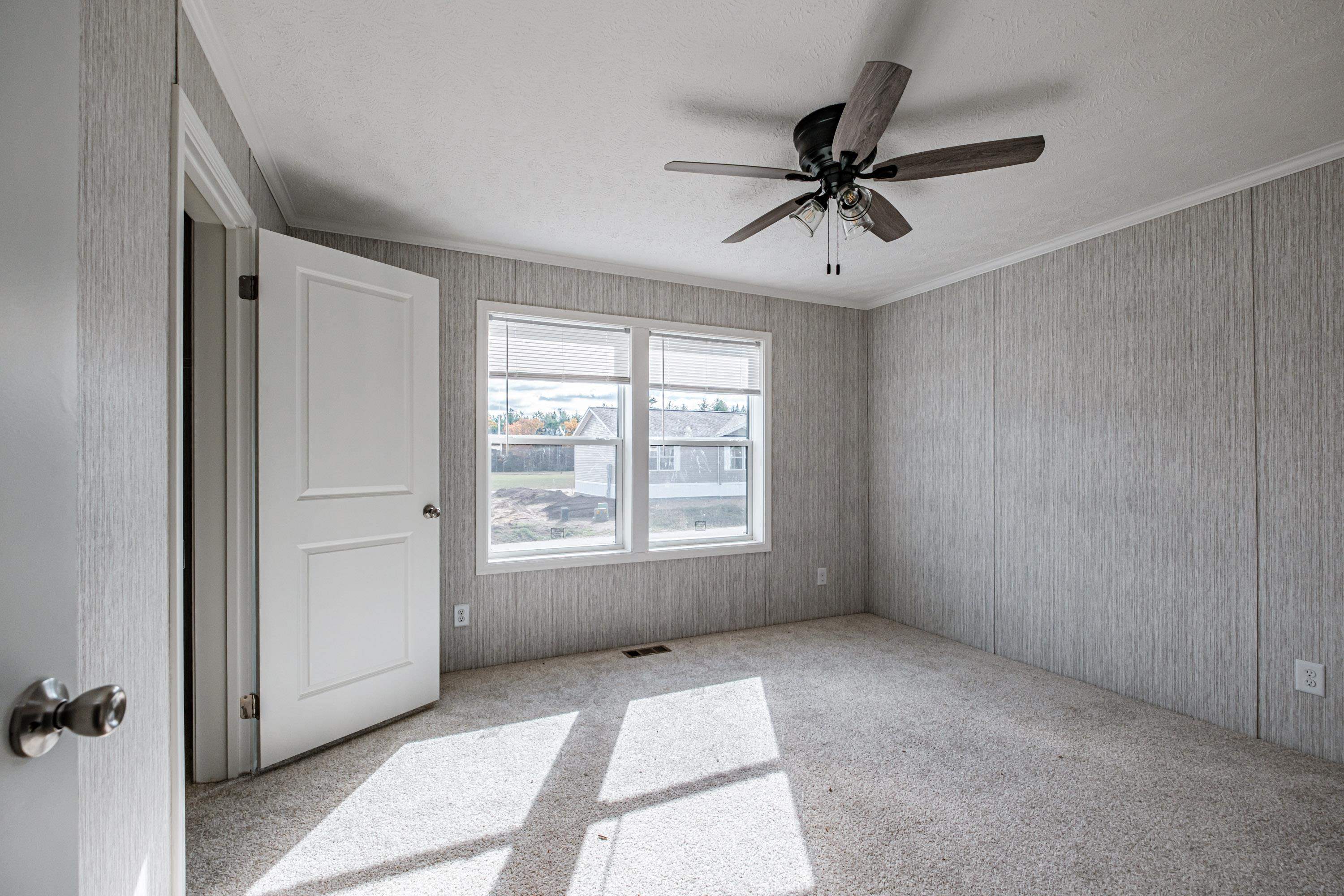 73 Diamondback Drive Rochester, NH 03868 - Photo 11 of 42