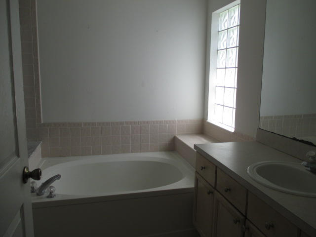1737 Barnstable Road Wellington, FL 33414 - Photo 14 of 25 IMG_5369