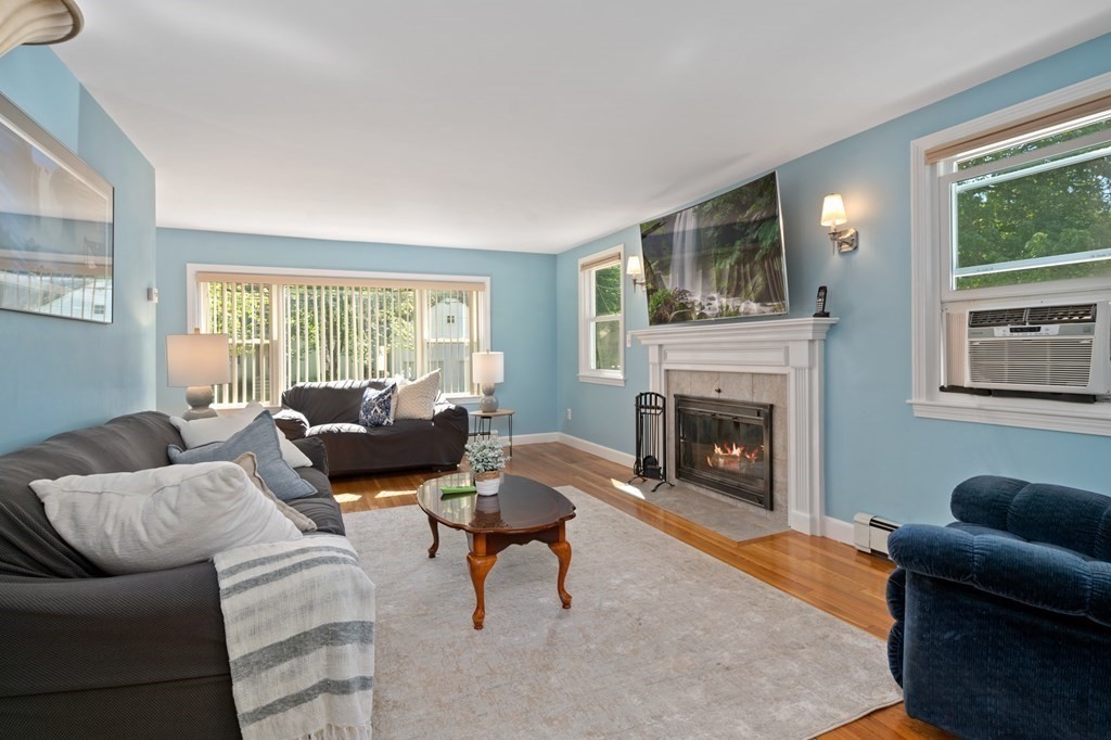 44 Lindor Road North Reading, MA 01864 - Photo 5 of 30 Gallery Image 5