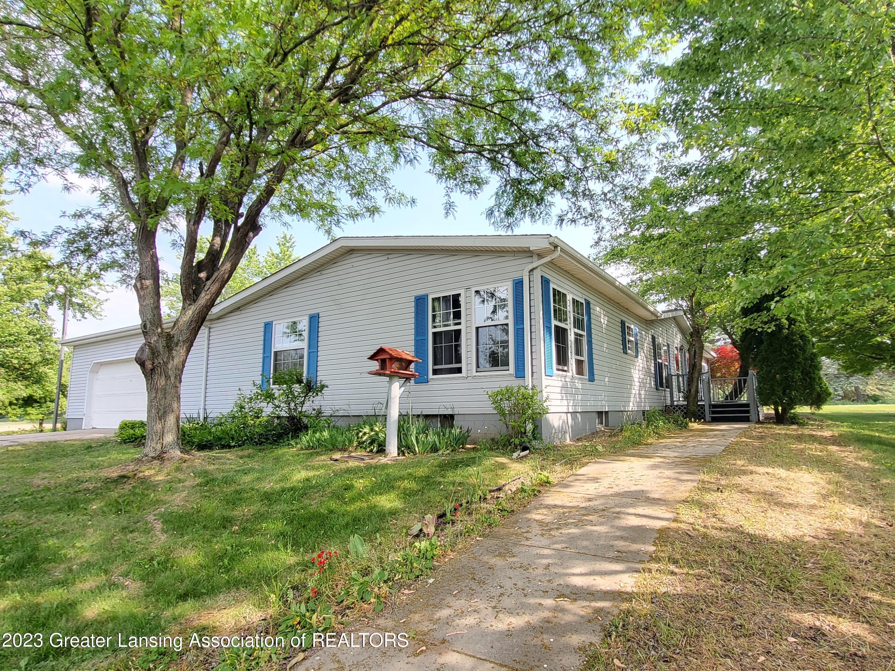 1201 South St Clair Road Ovid, MI 48866 - Photo 3 of 37 20230605_164252