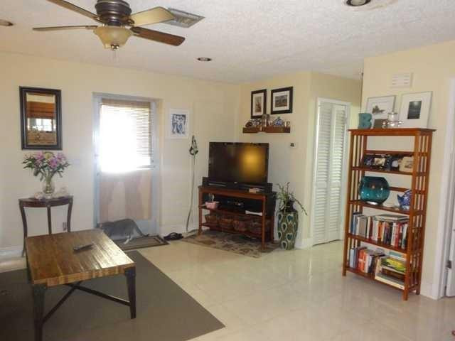 3202 Northeast 7th Place Pompano Beach, FL 33062 - Photo 5 of 8 Photo 5