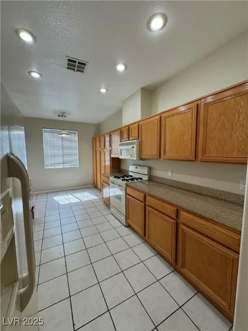 $1,995 | 1392 Baja Grande Avenue, Henderson, NV 89012