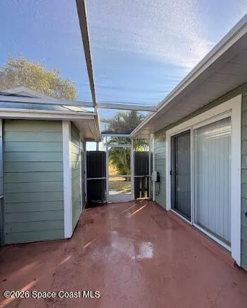 a view of backyard