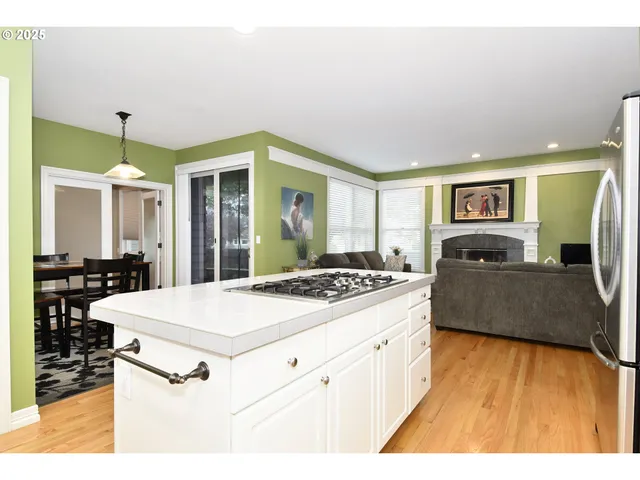 $680,000 | 22285 Northeast Park Lane, Fairview, OR 97024