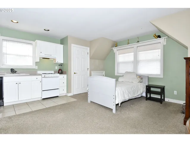 $680,000 | 22285 Northeast Park Lane, Fairview, OR 97024