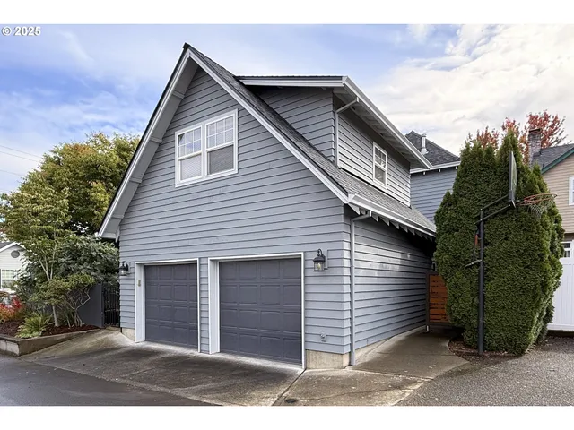 $680,000 | 22285 Northeast Park Lane, Fairview, OR 97024