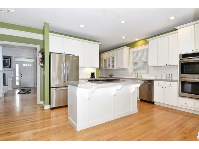 $680,000 | 22285 Northeast Park Lane, Fairview, OR 97024