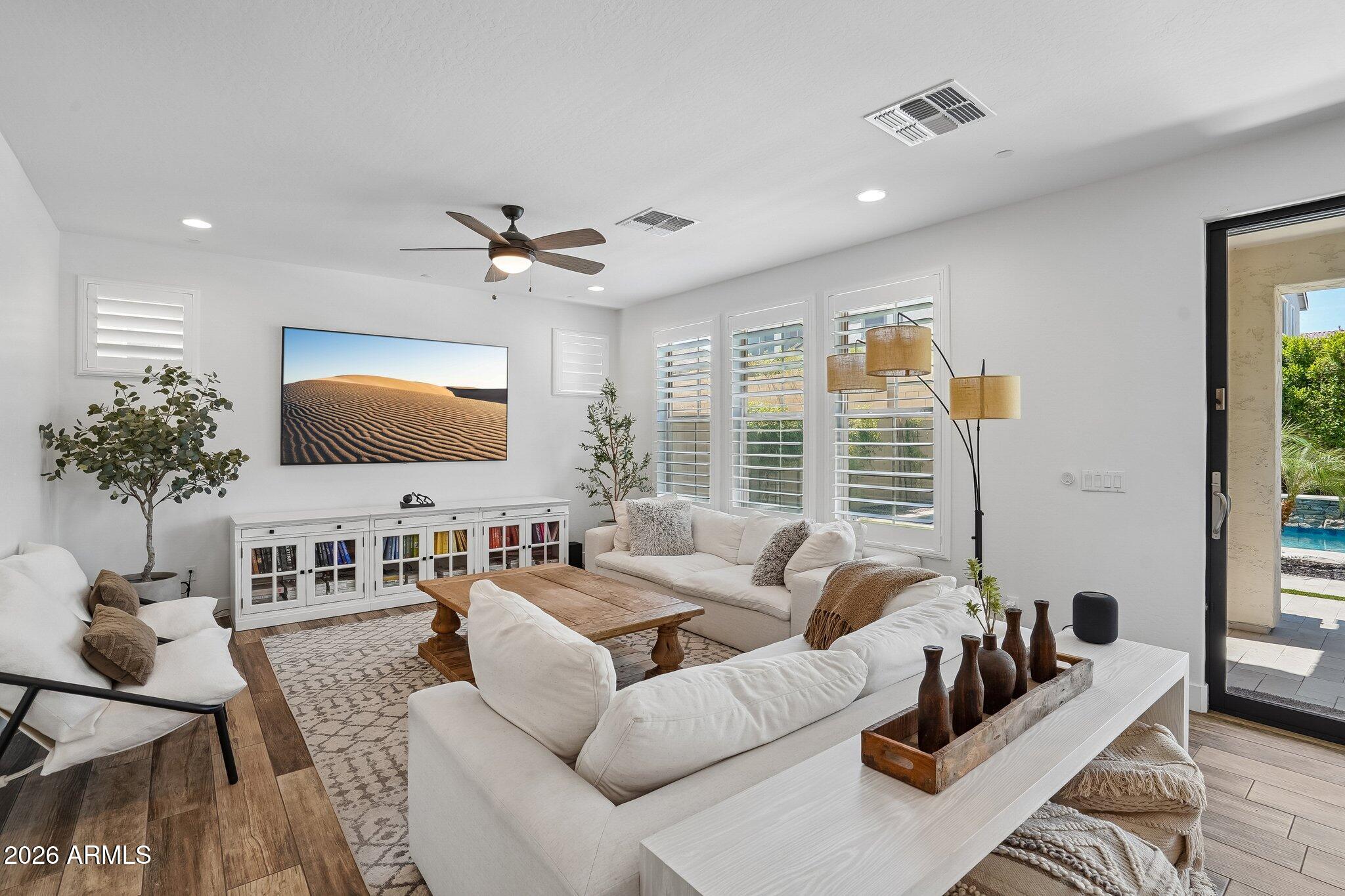 814 West Deer Creek Road Phoenix, AZ 85048 - Photo 5 of 48