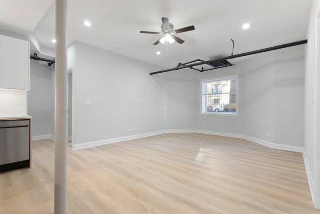 $1,850 | 7381 North Damen Avenue, Unit GW, Chicago, IL 60645