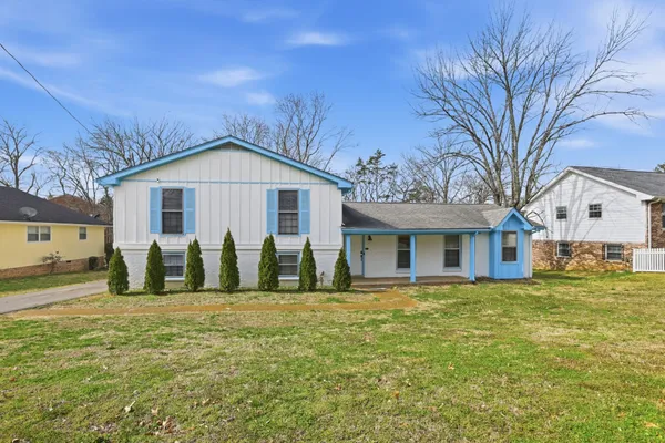 $410,000 | 561 Castlegate Drive, Nashville, TN 37217